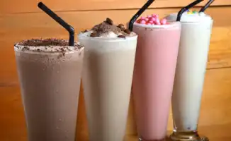 Секреты домашних коктейлей: 7 рецептов для любителей молока