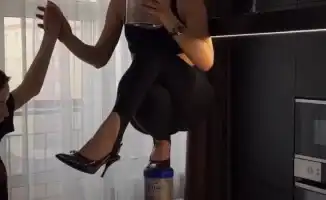 Мариана из Екатеринбурга сломала позвоночник, повторяя тренд