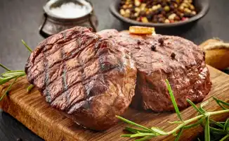 Красное мясо в Казахстане: не просто еда, а часть национальных традиций