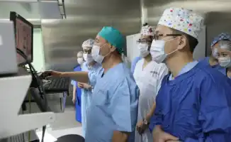 Маленькая героиня: в Астане победили гигантскую тень в голове девочки