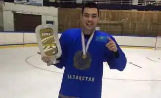 Хоккейный герой Казахстана: Ернар Мусабаев борется с раком
