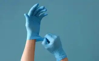 Миллиардные потери госбюджета: тайские перчатки под маркой Казахстана вызывают тревогу у аудиторов