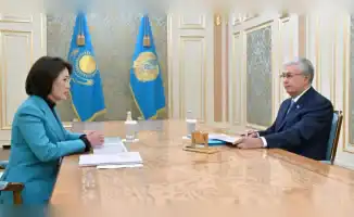 Токаев поручил Минздраву усилить контроль за лекарствами