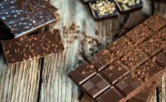 Гастроэнтеролог назвал самый вредный вид шоколада для здоровья