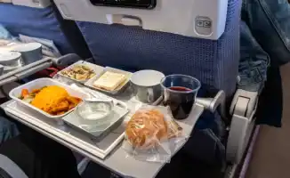 Эксперт советует: выбирайте лучшее блюдо на борту самолета!