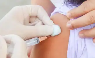 Вакцинация от ВПЧ: защита от вируса — ключ к будущему здоровья девочек