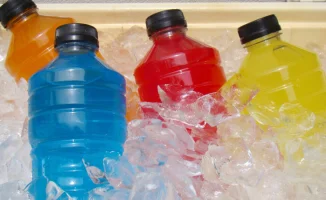 Запрет на продажу энергетиков в Казахстане: депутаты требуют реакции Минздрава на последствия для молодежи