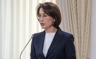 Вакцинация или коррупция? Министр отвечает на обвинения