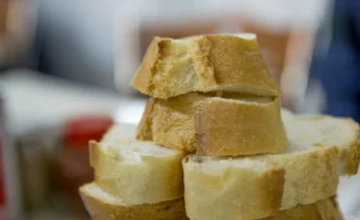 Директор гимназии уволен: жучки в столовой победили