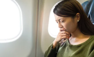 Эксперты CDC: болезни, при которых не стоит летать на праздники