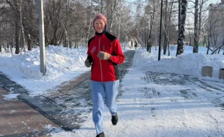 Старость не преграда: 75-летняя казахстанка вдохновляет на активную жизнь через марафоны