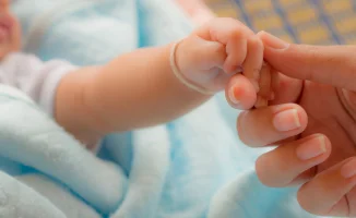 Британка с пересаженной маткой от умершего донора родила ребёнка благодаря редкой процедуре