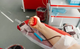 Сенатор Казахстана призывает улучшить выплаты донорам из-за снижения уровня донорства