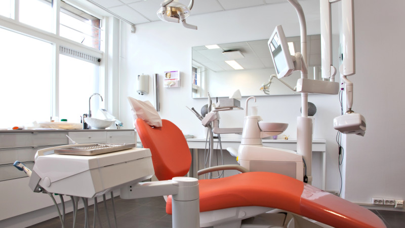 Пенсионные накопления на лечение зубов: дата возобновления в Казахстане