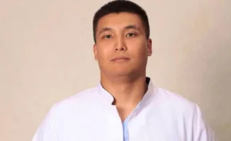 На крыльях спасения: врачи помогли будущей маме в небе над Казахстаном