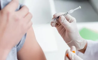 Менингит B: Тень опасности над Британией и уроки для Казахстана