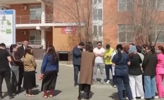 В Атырау медики требуют надбавки за работу с инфекциями amid задержками выплат