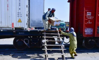 Казахстан: помощь Афганистану и врачи в одном пакете